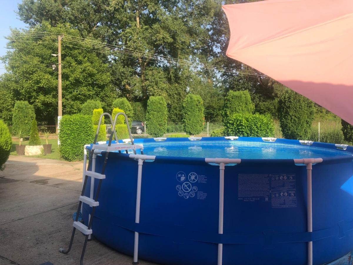 Apartmani Morava 54 Kocino Selo Bagian luar foto